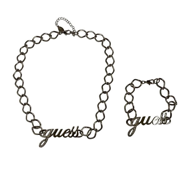 Guess Silver-Tone Chain Necklace & Bracelet Set With Rhinestone Script Logo NIB - Picture 6 of 14